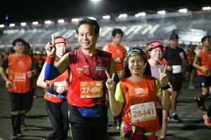BIB: 22208, 27496, 28441
                            <button type="button" onclick="openModal(10886966)" class="btn btn-primary btn-sm float-right btn-popup" data-toggle="modal" data-target=".modal-high-quality">
                        <i class="fas fa-shopping-cart"></i> Add to Cart
                    </button>
                                            <button type="button" onclick="isThisMe(10886966, true)" class="btn btn-success btn-sm float-right btn-popup btn-isme hidden" data-toggle="tooltip" data-placement="bottom" title="นี่คือรูปของคุณใช่ไหม คลิกที่นี่เพื่อเอาเข้าอัลบั้ม">
                        <i class="fas fa-plus"></i> Add to album
                    </button>
                    <button type="button" onclick="isThisMe(10886966, false)" class="btn btn-warning btn-sm float-right btn-popup btn-isnotme hidden">
                        <i class="fas fa-ban"></i> Remove from album
                    </button>